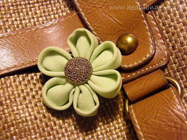 KANZASHI