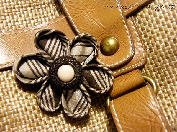 KANZASHI